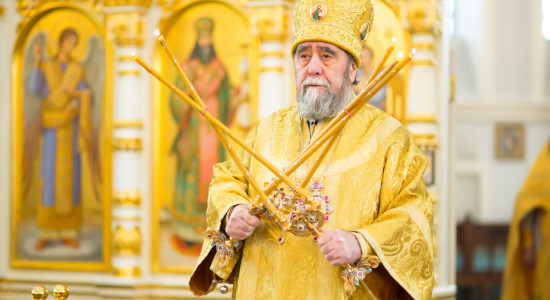 воскресная архиерейская служба_Успенский собор_Омск_IMG_4476_декабря 21, 2014_19