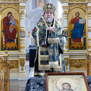 20160323 046 Литургия Преждеосвященных Даров Свято-Успенский каф. собор Омск митр. Владимир (Иким) IMG_8438