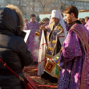 20160323 225 Чин освящения колоколов Храма в честь Архангела Михаила Омск митр. Владимир (Иким) IMG_8585