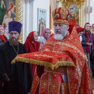 20160503 005 Литургия собор Рождества Христова Омск митр. Владимир (Иким) IMG_4132