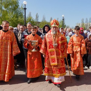 20160503 043 Литургия собор Рождества Христова Омск митр. Владимир (Иким) IMG_4311