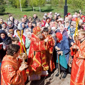 20160503 053 Литургия собор Рождества Христова Омск митр. Владимир (Иким) IMG_4385
