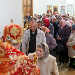 20160503 063 Литургия собор Рождества Христова Омск митр. Владимир (Иким) IMG_4471