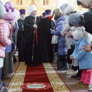 20160503 064 Литургия собор Рождества Христова Омск митр. Владимир (Иким) IMG_4484