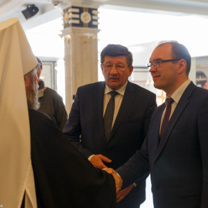 20160504 004 Поздравление ветеранов с Днем Победы Концертный зал филармонии Омск митр. Владимир (Иким) IMG_4849