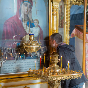 20160505 023 Вечерня собор Воздвижения Креста Господня Омск митр. Владимир (Иким) IMG_5968