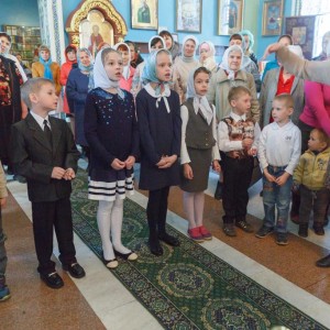20160505 065 Литургия Храм иконы Б.М. Всех скорбящих Радость Омск митр. Владимир (Иким) IMG_5796