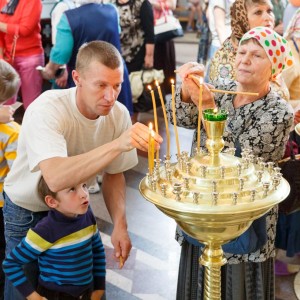 064 20160626 Неделя 1-я по Пятидесятнице Всех святых Собор Успения Омск митр. Владимир (Иким) IMG_3428