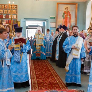 022 2016.07.20 Праздник иконы Пресвятой Богородицы в Казани Казанский храм Омск митр. Владимир (Иким) IMG_4124