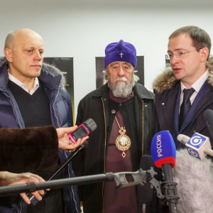 20161224 025 Воскресенский собор Омск министр культуры РФ Владимир Мединский  митр. Владимир (Иким) IMG_3435