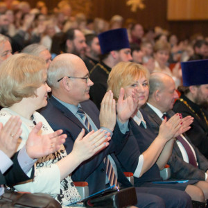20170108 259 Рождественский концерт Музыкальный театр Омск митр. Владимир (Иким) IMG_1436