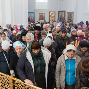 20170305 017 Литургия Чин Торжества Православия Собор Успения Омск митр. Владимир (Иким) IMG_4281