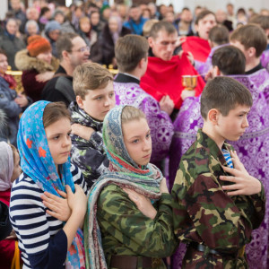 20170305 041 Литургия Чин Торжества Православия Собор Успения Омск митр. Владимир (Иким) IMG_4376