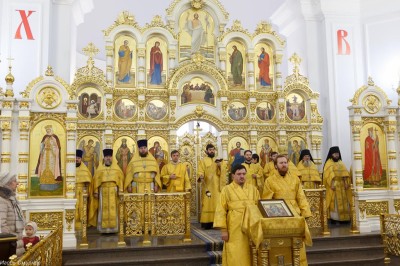 20171217 004 Литургия Собор Успения Омск митр. Владимир (Иким) IMG_1975