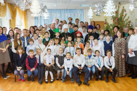 180115 043 Молебен Славянская школа Кирилла и Мефодия Омск митр. Владимир (Иким) IMG_8479