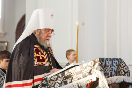 180222 005 Великое повечерие Собор Успения Омск митр. Владимир (Иким) IMG_3567