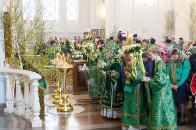 180526 021 Вечерня Собор Успения Омск митр. Владимир (Иким) IMG_1204