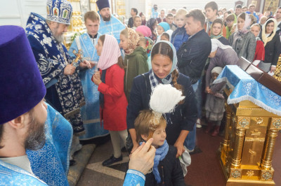 180902 031 Литургия Собор Успения Омск митр. Владимир (Иким) DSC07356
