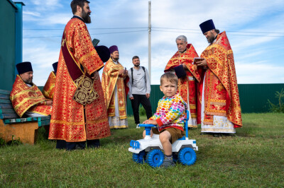 2024.07.05 литургия в храме Святой Мученицы Параскевы с. Чернолучье (5)