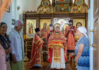 2024.07.05 литургия в храме Святой Мученицы Параскевы с. Чернолучье (8)