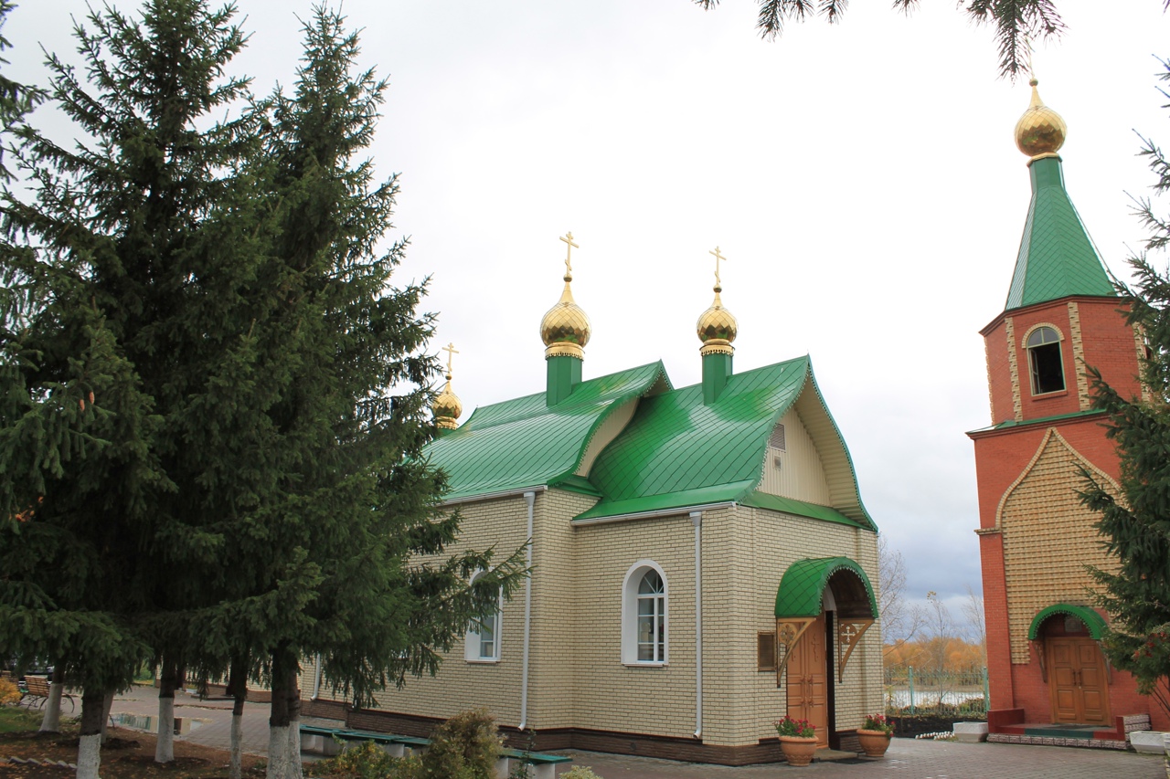 Храм всех Сибирских святых города Омска