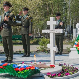 20150506 041 Освещение монумента памяти воинам Ново-Южное кладбище Омск _DSC3639