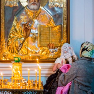 20150711 021 Праздник святых апостолов Петра и Павла Свято-Успенский каф. собор Омск митр. Владимир (Иким) 5988