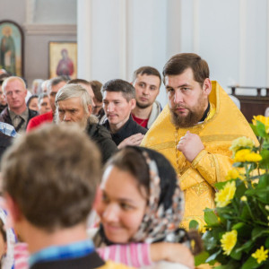 20150712 041 Праздник святых апостолов Петра и Павла Свято-Успенский каф. собор Омск митр. Владимир (Иким) IMG_6188