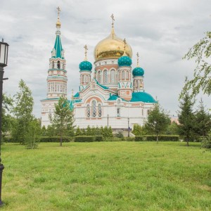 20150712 052 Праздник святых апостолов Петра и Павла Свято-Успенский каф. собор Омск митр. Владимир (Иким) IMG_6246