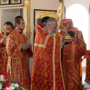 Освящение храма в Орловке митрополитом Омским и Таврическим Владимиром (41 из 55)