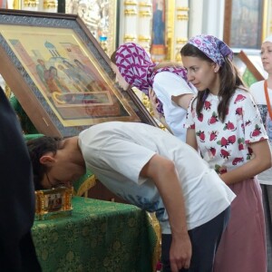 Молебен у мощей прп Сергия Радонежского (2)