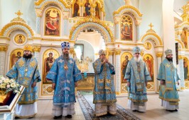 Митрополит Владимир возглавил торжества по случаю 30-летия возрождения Ачаирского женского монастыря Честного Креста Господня