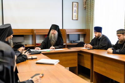 2022.11.16 Представители Межведомственной комиссии по вопросам образования монашествующих посетили Омскую Духовную семинарию(6)