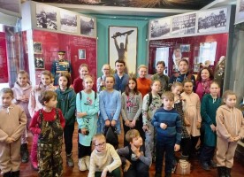 Дети из воскресных школ Омской епархии посетили Музейный комплекс воинской славы омичей