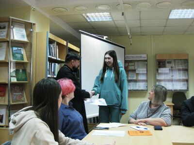 круглый стол (10)