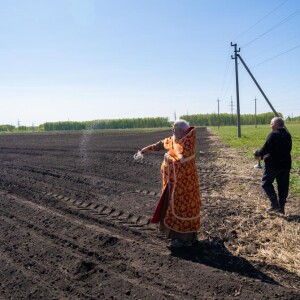 2023.05.19 молебен на начало посева в СПК Пушкино (20)