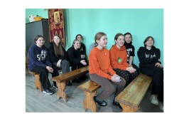 Участники православного подросткового отряда «Стрела» и инструкторского отряда «Фавор» собрались в храме для традиционного великопостного прочтения Евангелия