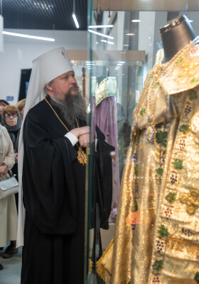 2024.05.25 открытие выставки памяти митрополита Феодосия (23)
