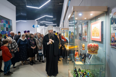 2024.05.25 открытие выставки памяти митрополита Феодосия (27)