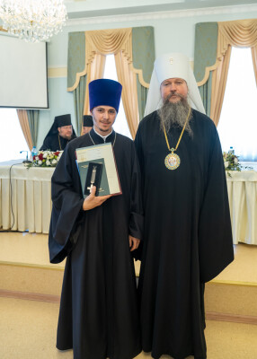 2024.06.24 выпускной акт в омской духовной семинарии (56)