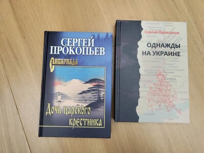 15852571336_b