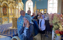 В храме иконы Божией Матери «Знамение» помолились за учащих и учащихся