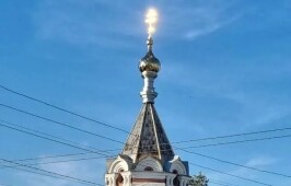 Установлен новый купол на Серафимо-Алексеевском храме-часовне
