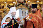 В день праздника Святой Пасхи сотни омских верующих принесли в свои дома Благодатный огонь